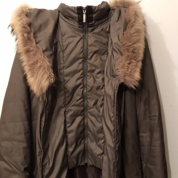 Long winter coat, with real fur and leather on pockets and zipper lining - Picture 3 of 5